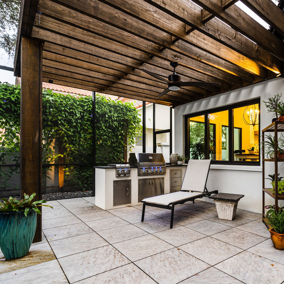Custom building pergolas, cabanas and more in Odessa, FL