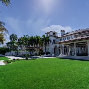 Landscaping for custom backyard projects in South Tampa, FL