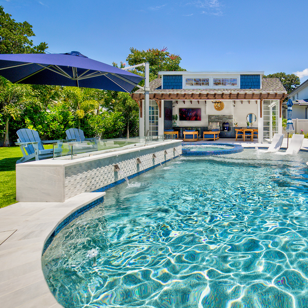 Building luxury outdoor spaces with custom water features and more in South Tampa & Rembrandt gardens, FL