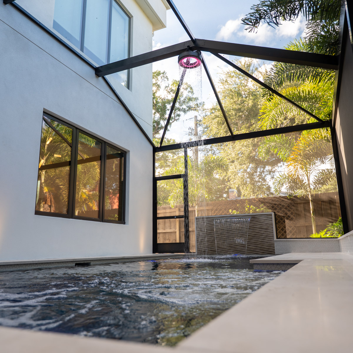 Custom made pool enclosures in Lutz, FL