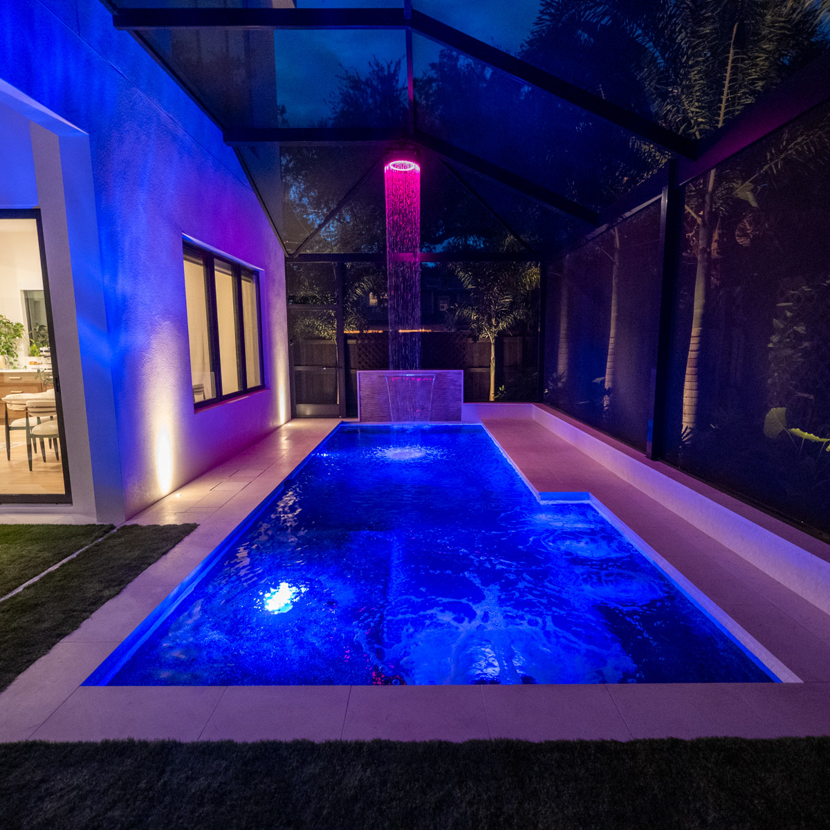 Pools with custom fountains and more in South Tampa, FL